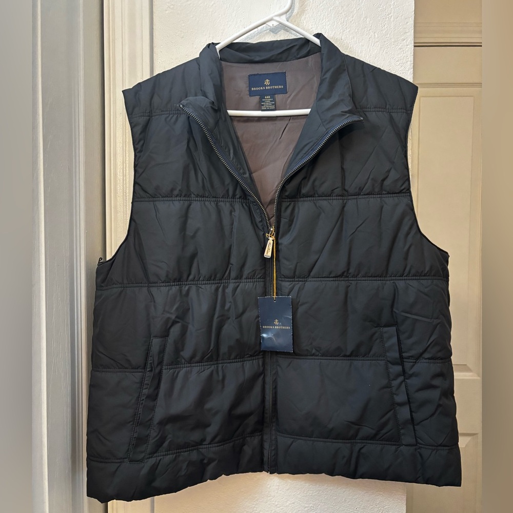 NWT Brooks Brothers Black Puffer Vest